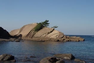 漣痕岩（仮称）（上県町西津屋）